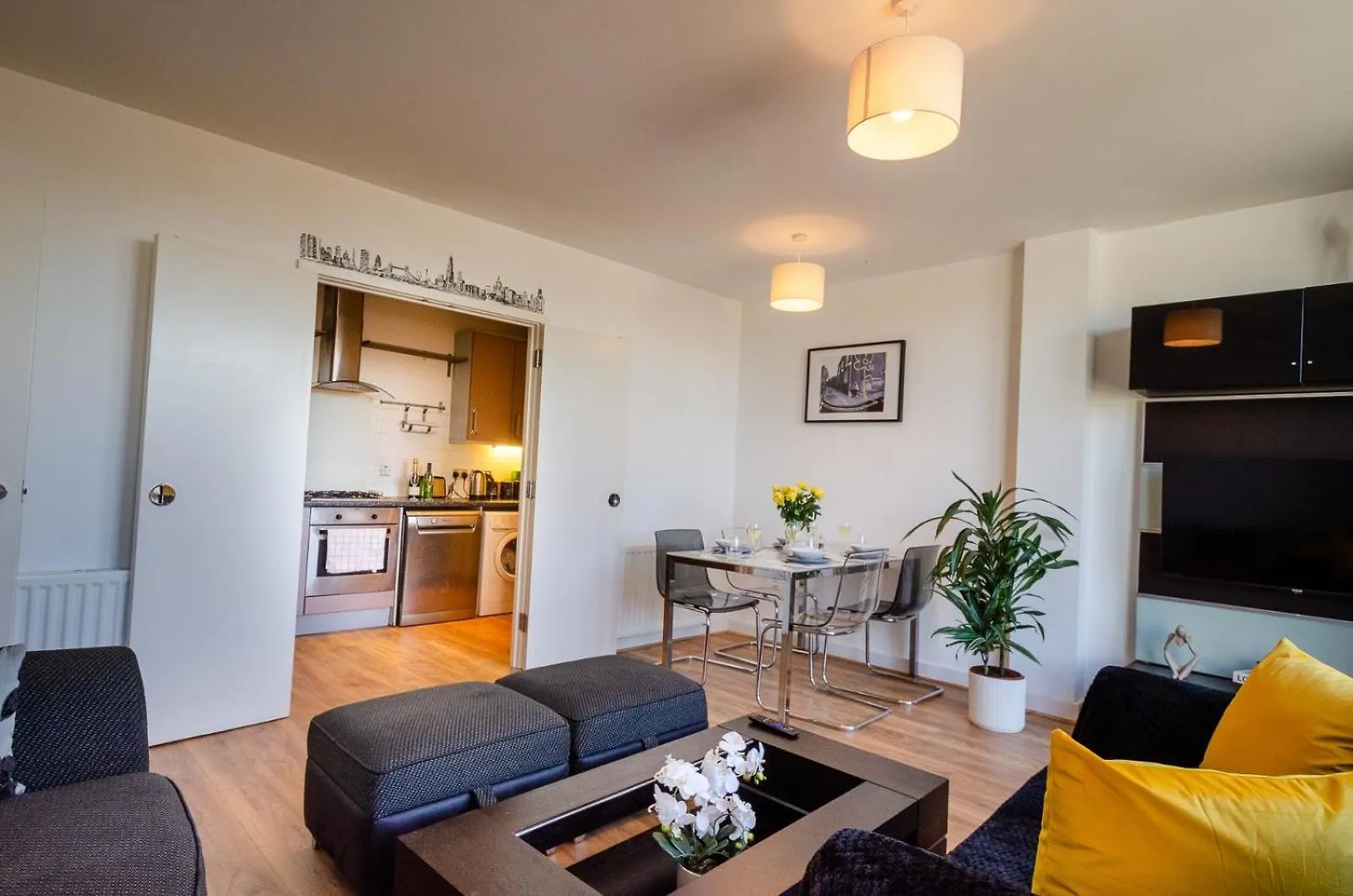 New The Viewpoint Modern 2 Bed Near O2 And Excel Ideal For Business And Long Stays London 0*,