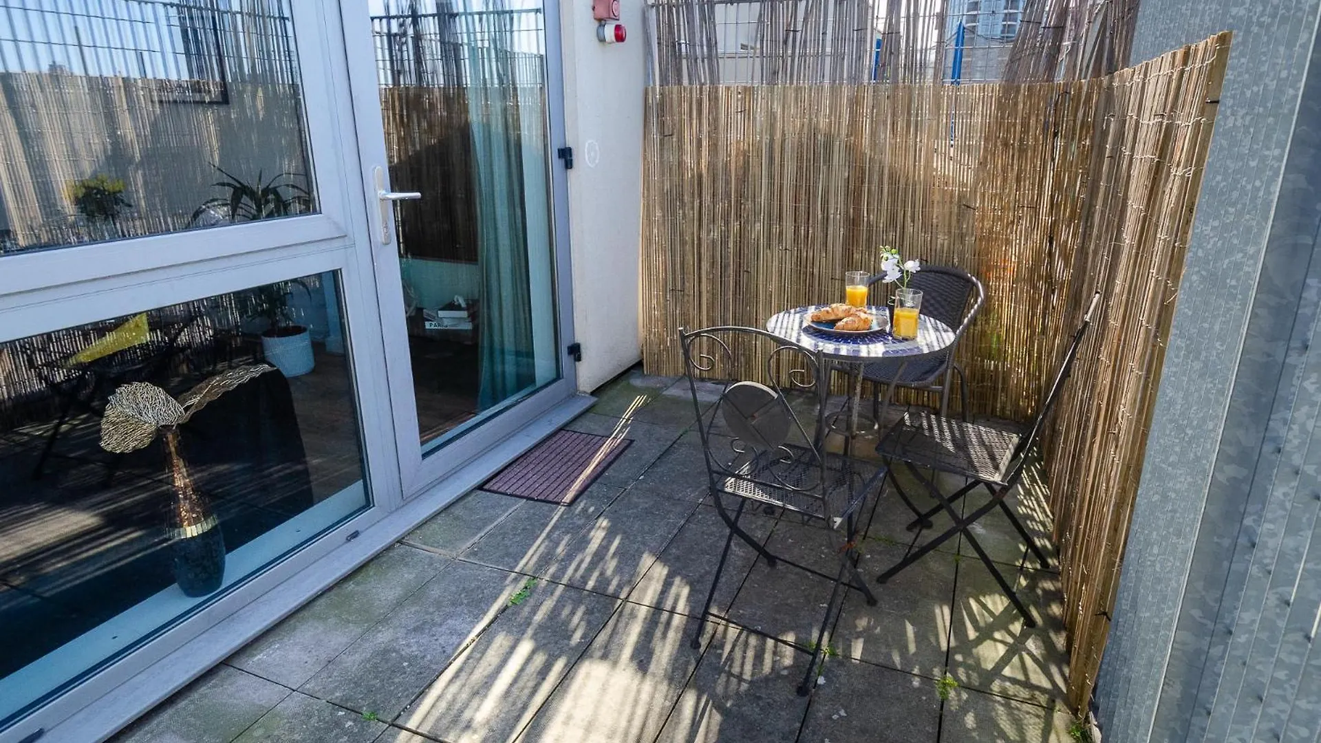 Apartment New The Viewpoint Modern 2 Bed Near O2 And Excel Ideal For Business And Long Stays London